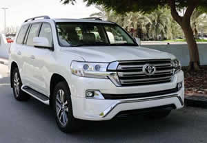 Kigali responsive car,Toyota landcruiser V8
